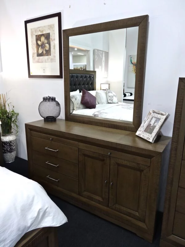 HARRISON DRESSING TABLE